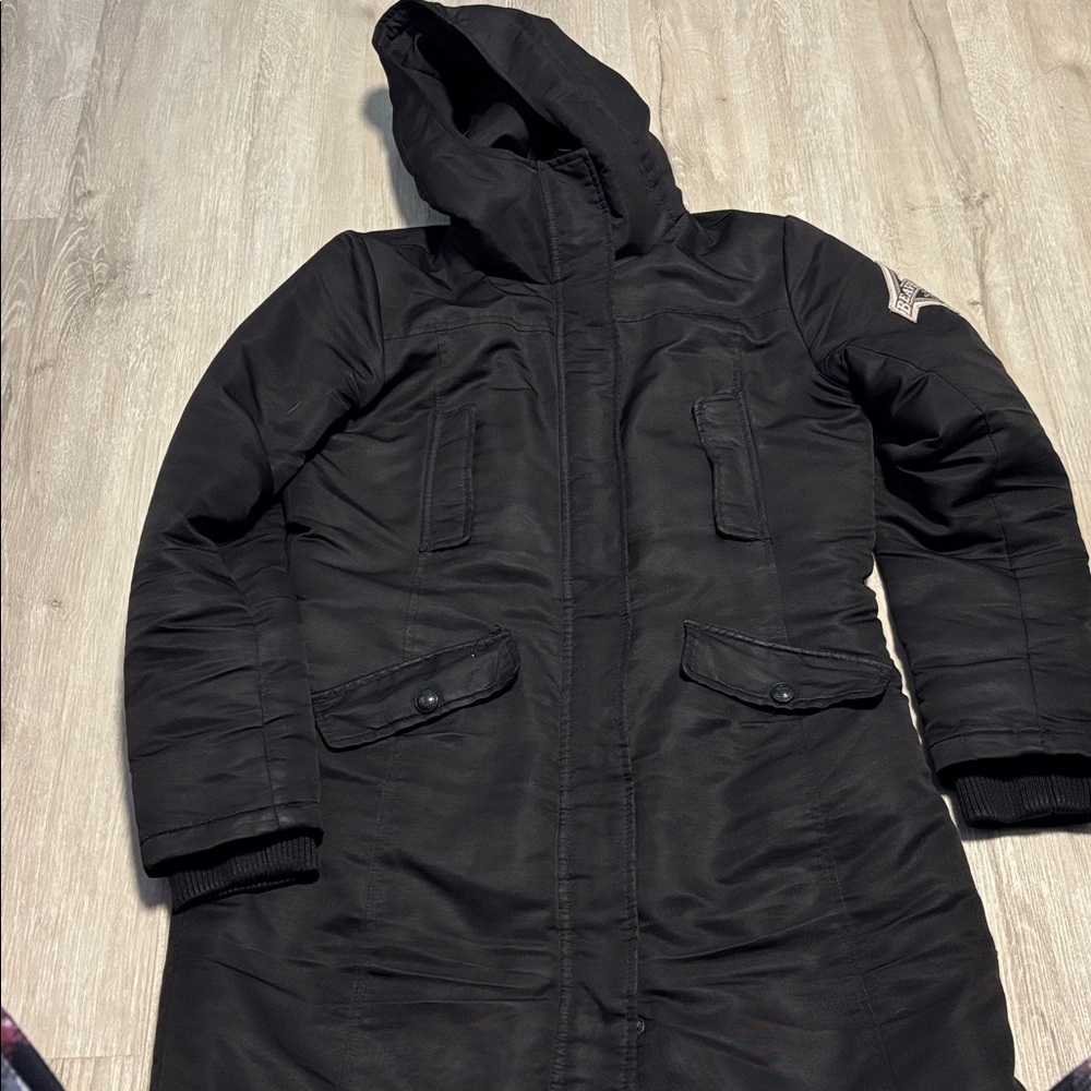Beaver Canoe Women's Black Quilted Puffer Jacket